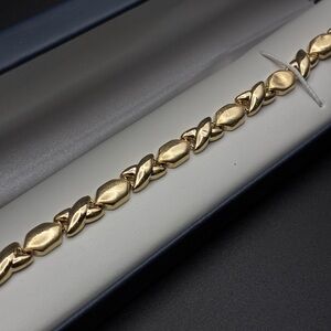 Italian 14 K Yellow Gold XO Link Bracelet Puff “Hugs and Kisses”, Stampato Link